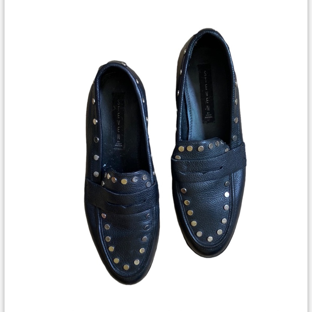STEVE MADDEN STEVEN silver studded loafers